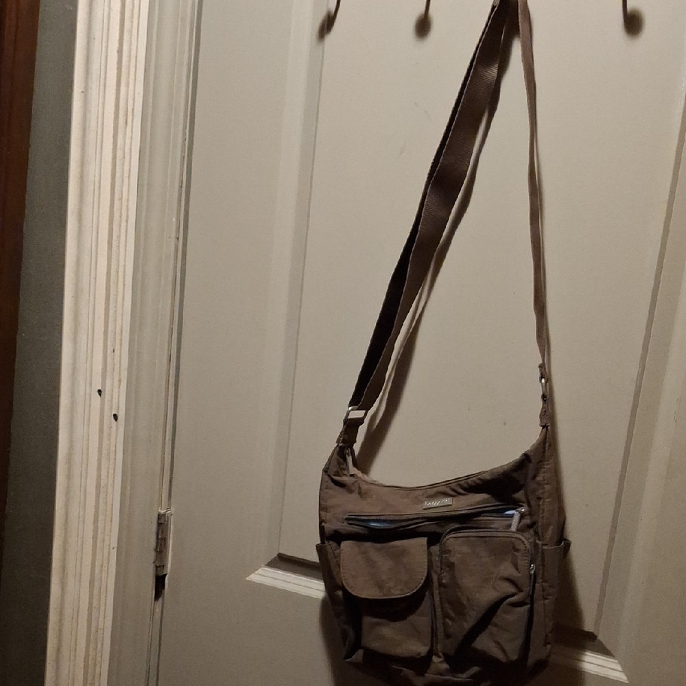 Baggallini Tan Messenger Bag Practical Everyday Use
